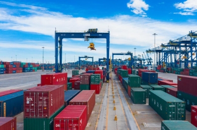 寧波貨運(yùn)公司將繼續(xù)以更加開放、包容的姿態(tài)，迎接每一個挑戰(zhàn)與機(jī)遇