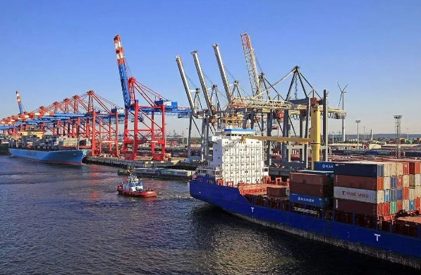 日本國(guó)際物流行業(yè)以其高效、快捷和安全的服務(wù)贏得了廣泛贊譽(yù)